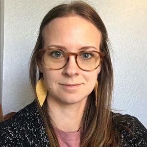 Meet your Posher, Rebecca